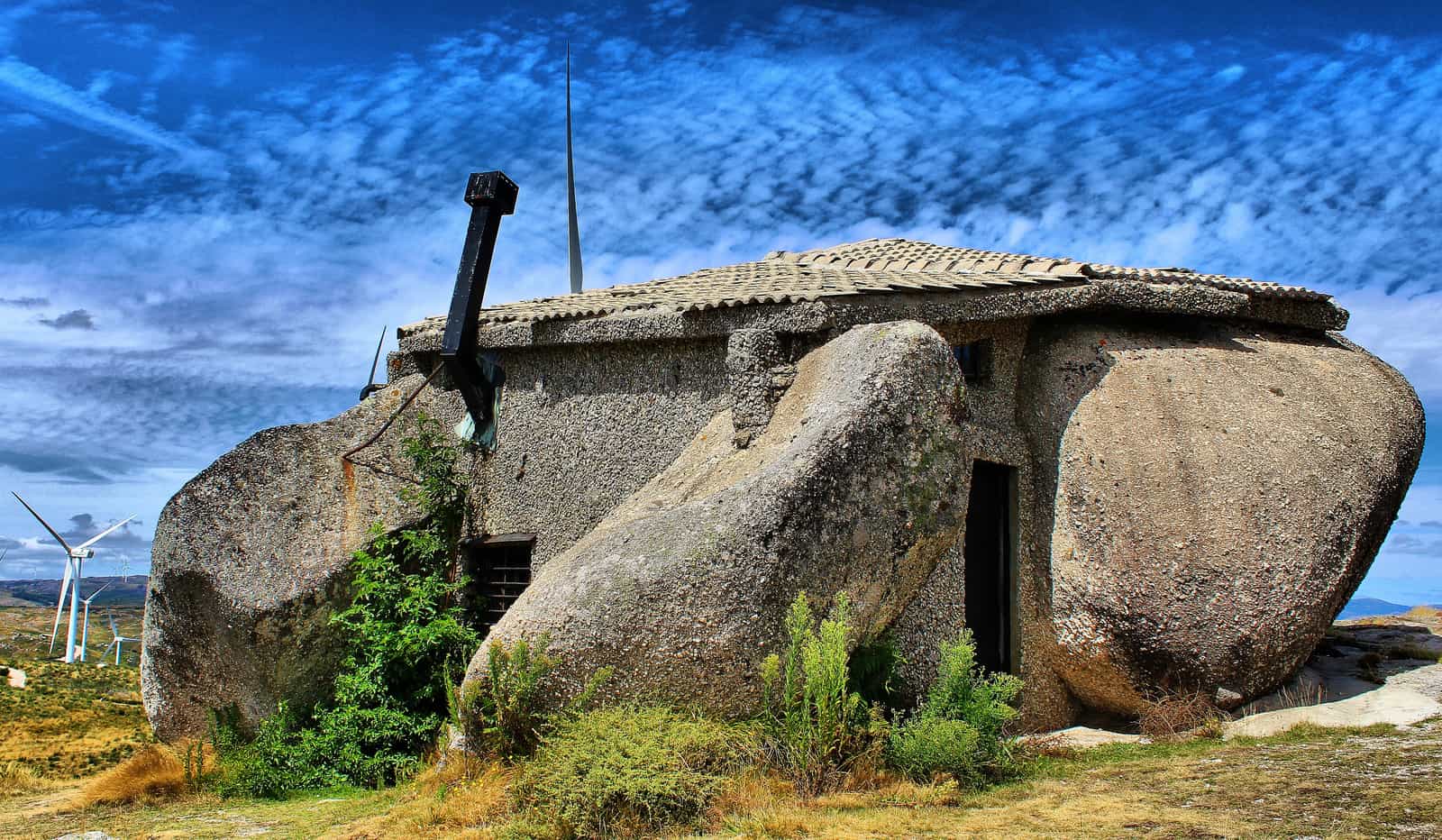 THE-STONE-HOUSE